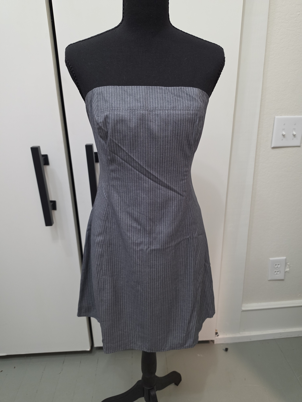 Le Lis Strapless Pinstripe Dress in Gray